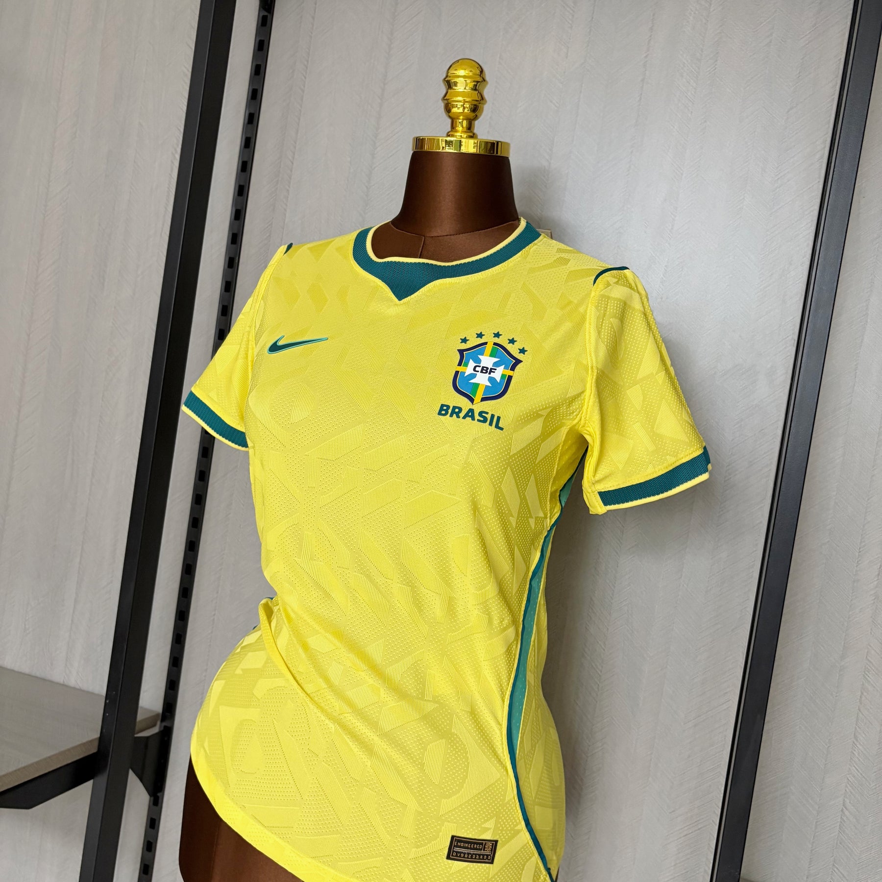 Camisa Brasil Feminina II 2026/27 Jogador Amarela