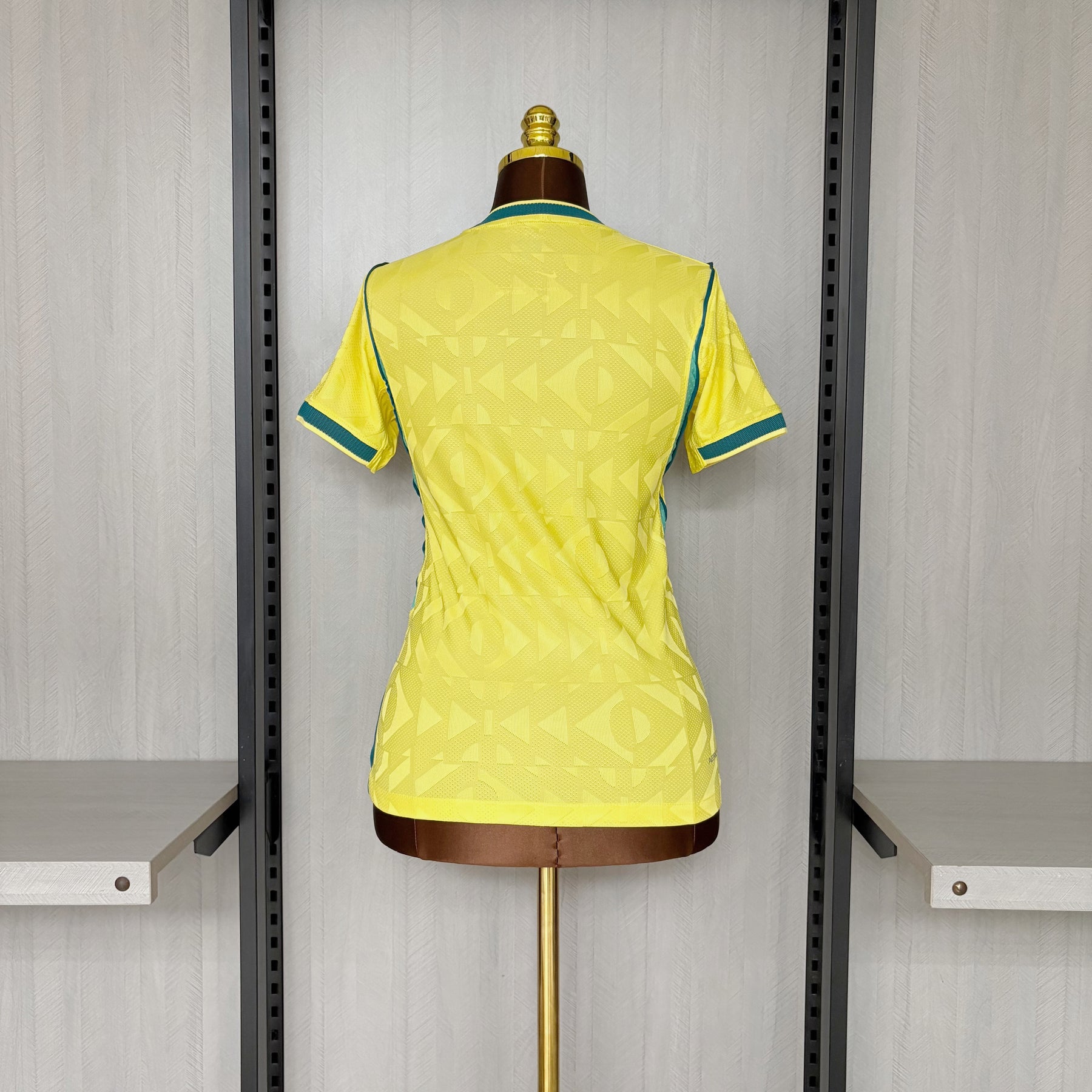 Camisa Brasil Feminina II 2026/27 Jogador Amarela